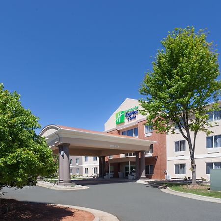 Holiday Inn Express Hotel & Suites Mebane By Ihg Buitenkant foto