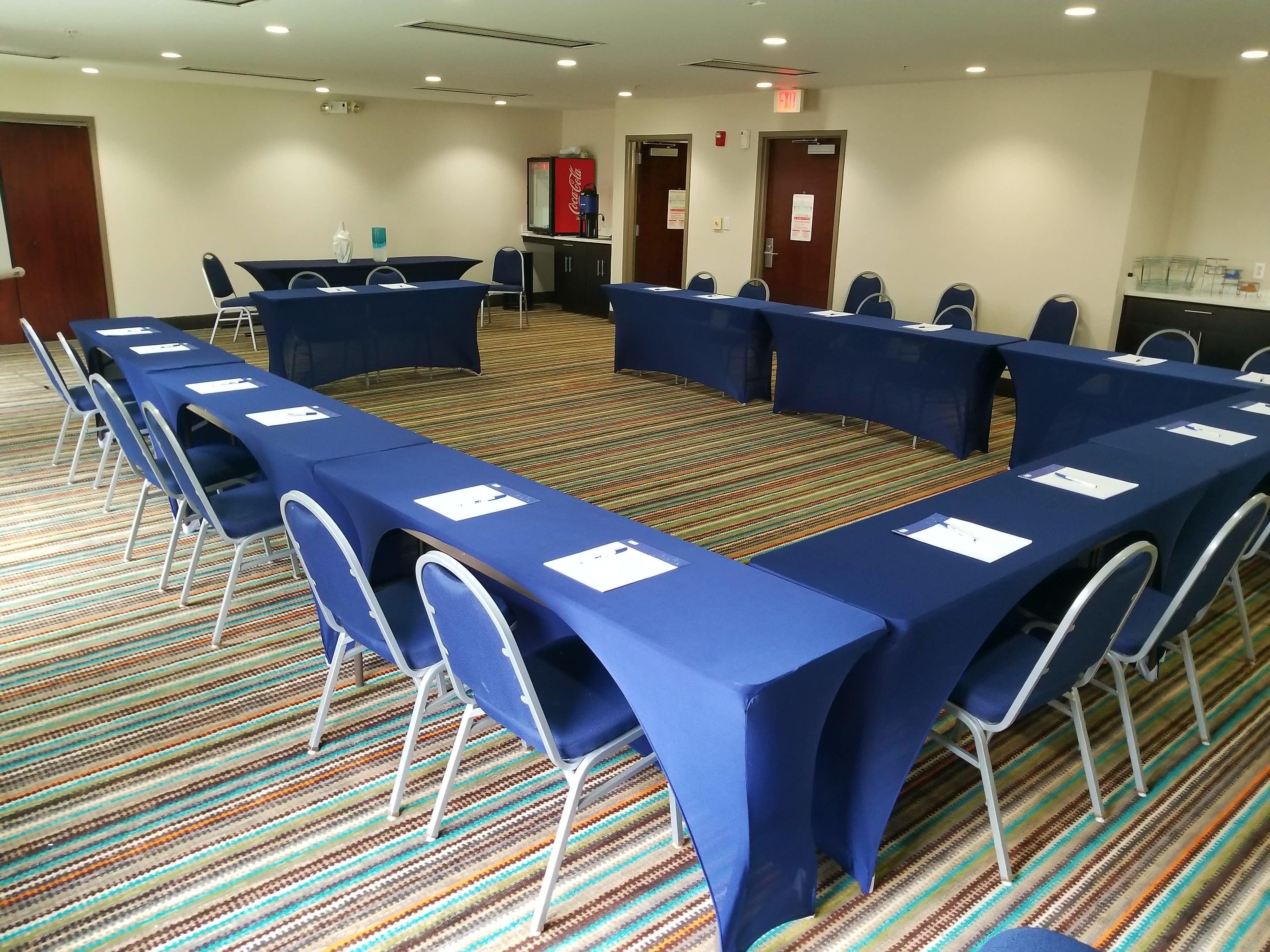 Holiday Inn Express Hotel & Suites Mebane By Ihg Buitenkant foto