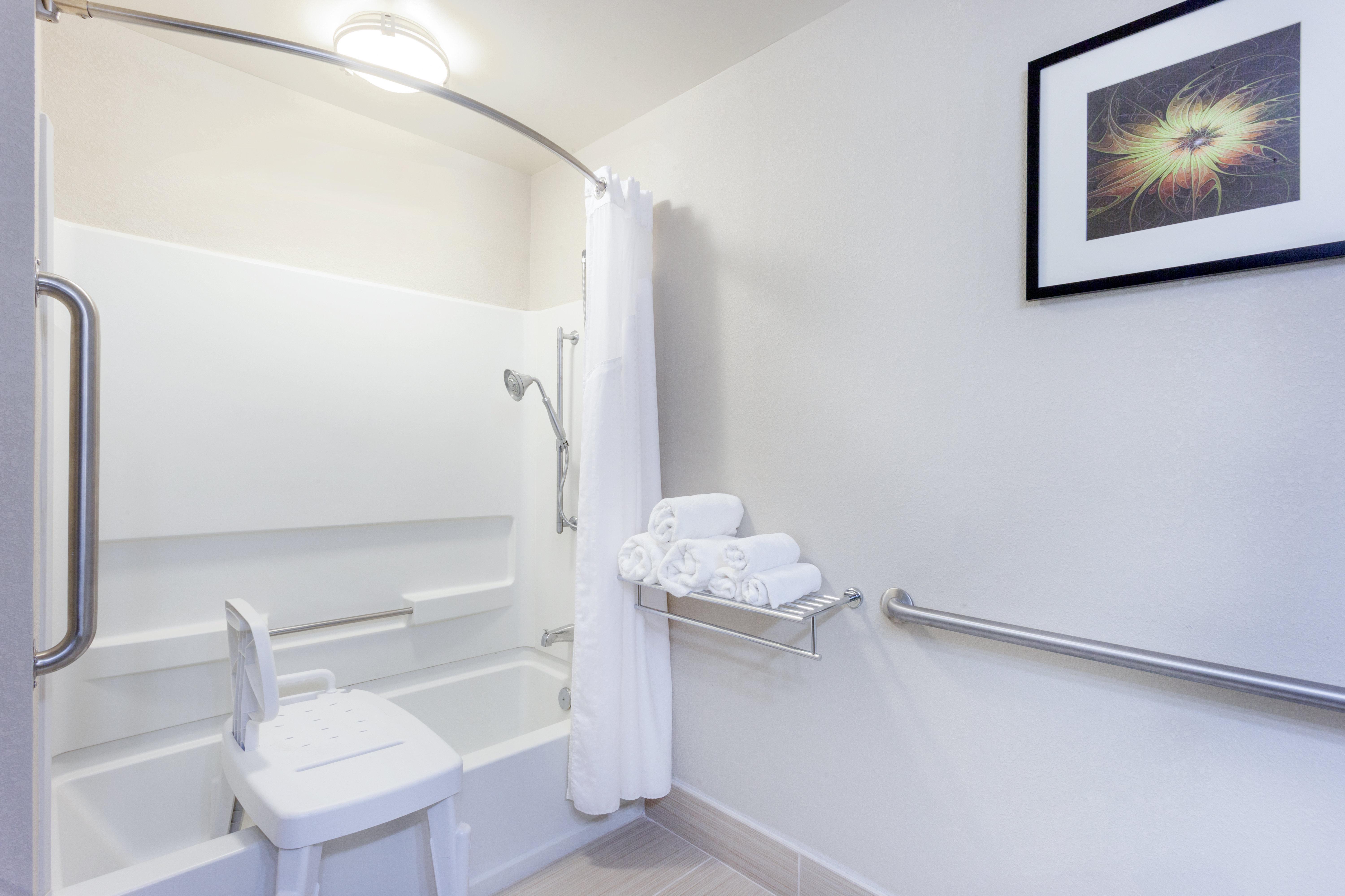Holiday Inn Express Hotel & Suites Mebane By Ihg Buitenkant foto