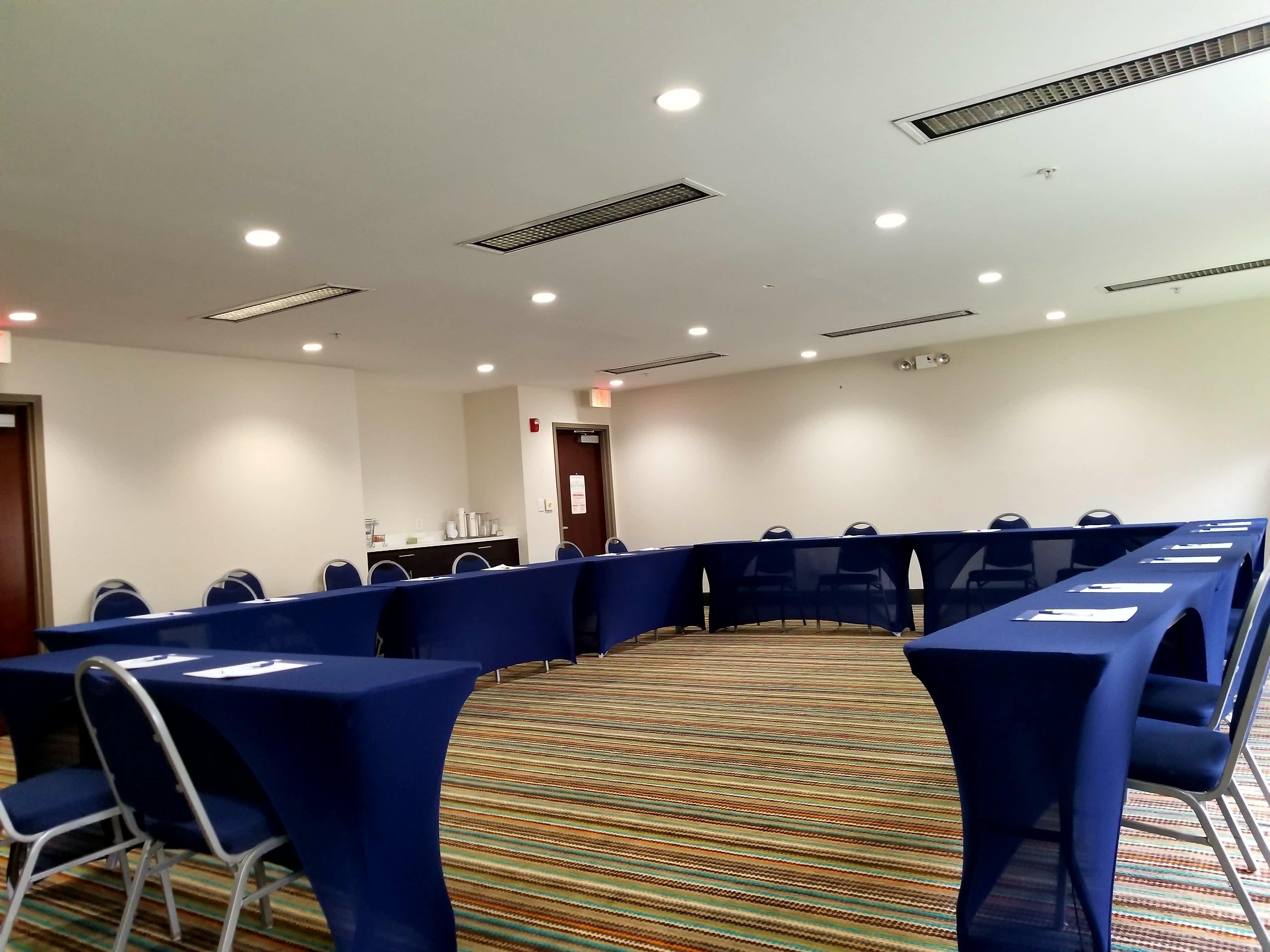 Holiday Inn Express Hotel & Suites Mebane By Ihg Buitenkant foto