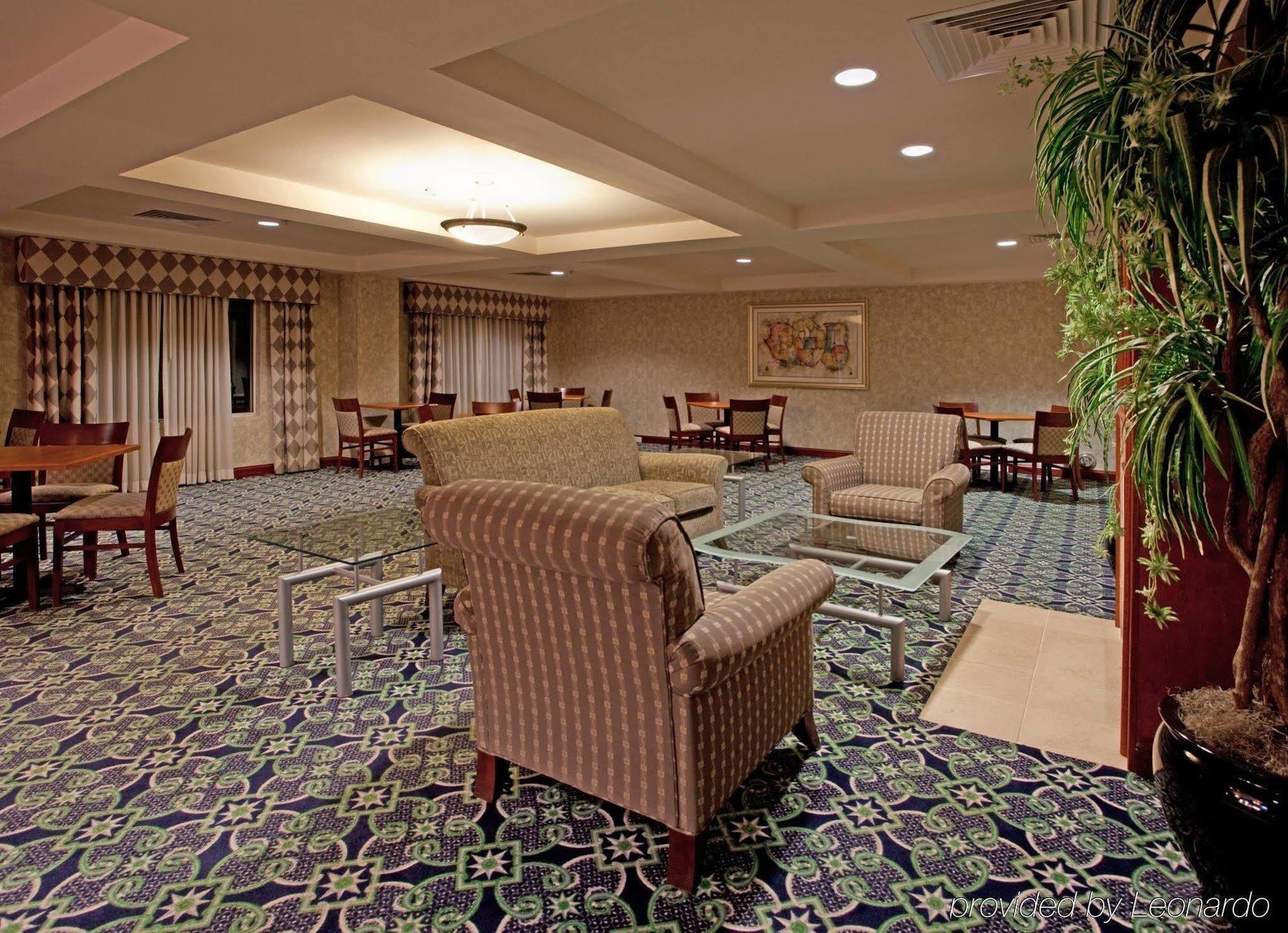 Holiday Inn Express Hotel & Suites Mebane By Ihg Buitenkant foto